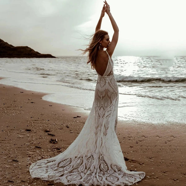 Sexy Lace V-Neck Beach Mermaid Wedding Dress with Spaghetti Straps and Sweep Train