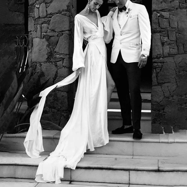 Boho Chic V-Neck Wedding Dress with Puff Sleeves and Backless Design