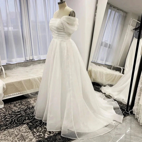 Strapless Tiered Organza Wedding Dress - Elegant A-Line Silhouette with Court Train