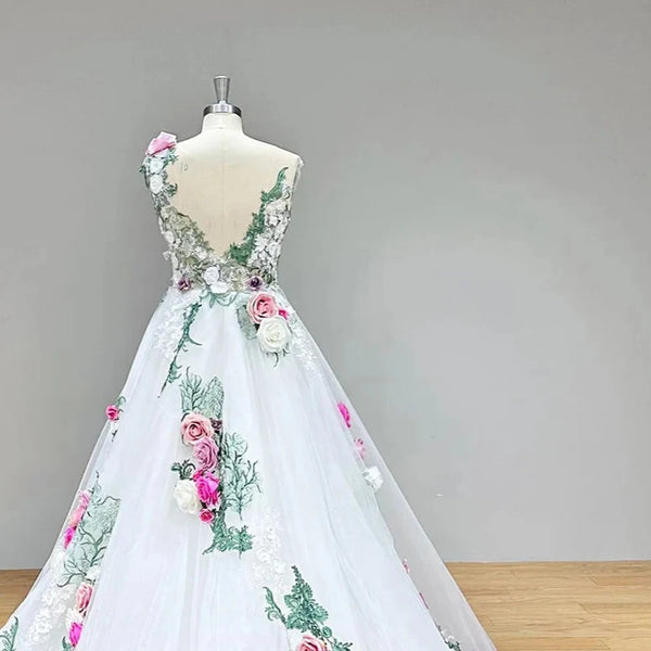 Luxury Off-the-Shoulder Pastoral Ball Gown Wedding Dress with Hand-Made Floral Appliques and Court Train