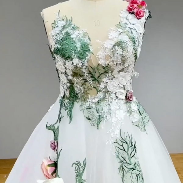 Luxury Off-the-Shoulder Pastoral Ball Gown Wedding Dress with Hand-Made Floral Appliques and Court Train