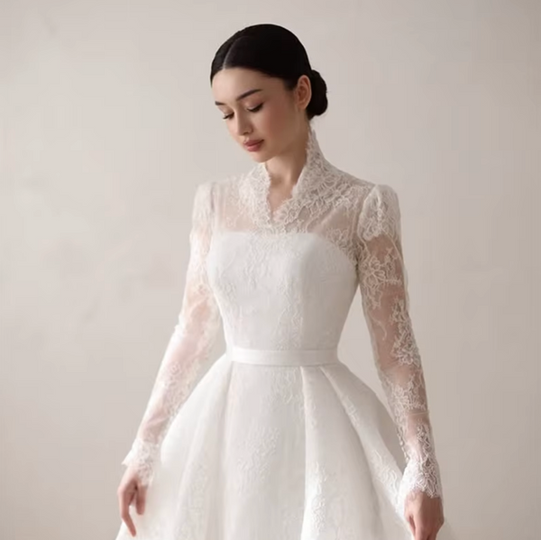 Exquisite V-Neck Lace Wedding Dress with Full Sleeves and Sweep Train – Elegant A-Line Bridal Gown for Arabian Weddings