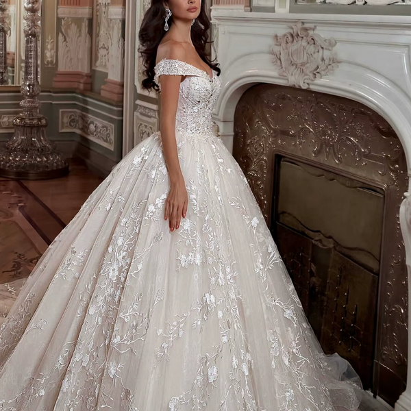 Luxury Princess Ball Gown Wedding Dress | Sweetheart Neckline, Off-the-Shoulder, Embroidered Organza & Tulle