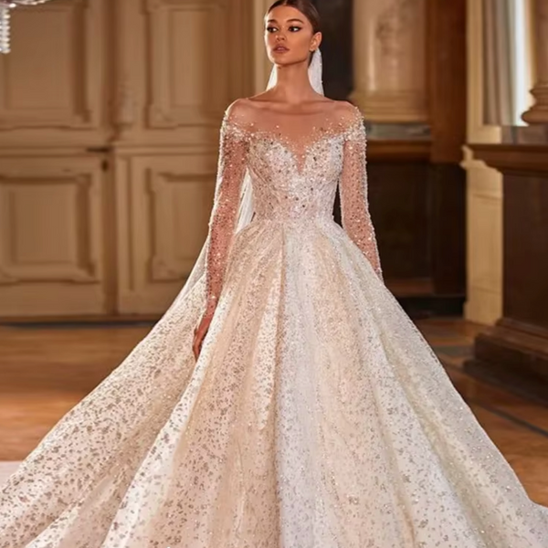 Luxury Princess Ball Gown Wedding Dress with Beading and Crystal Embellishments, Sweetheart Neckline, and Court Train